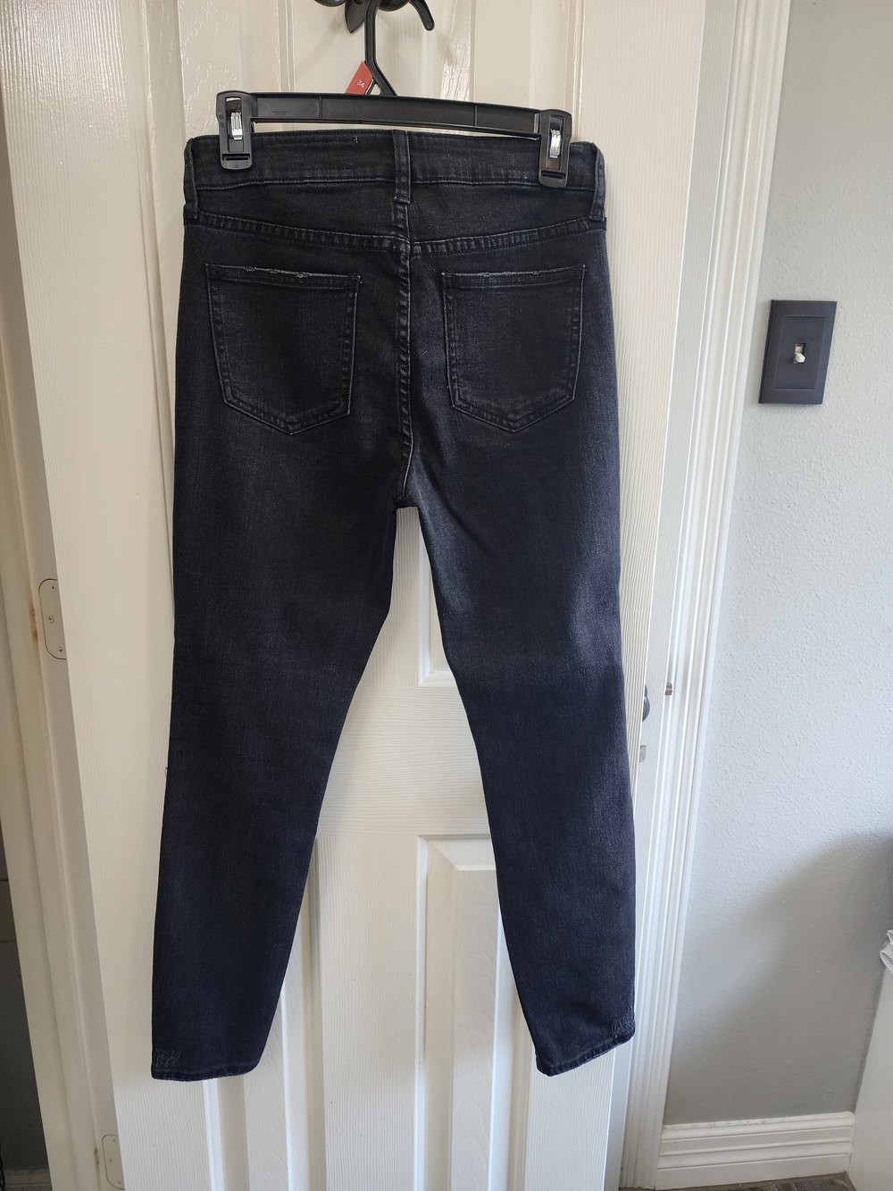 Pistola Black High-Rise Skinny Jeans with Knee Distress Size 28 Or Women's 6 - Picture 2 of 7